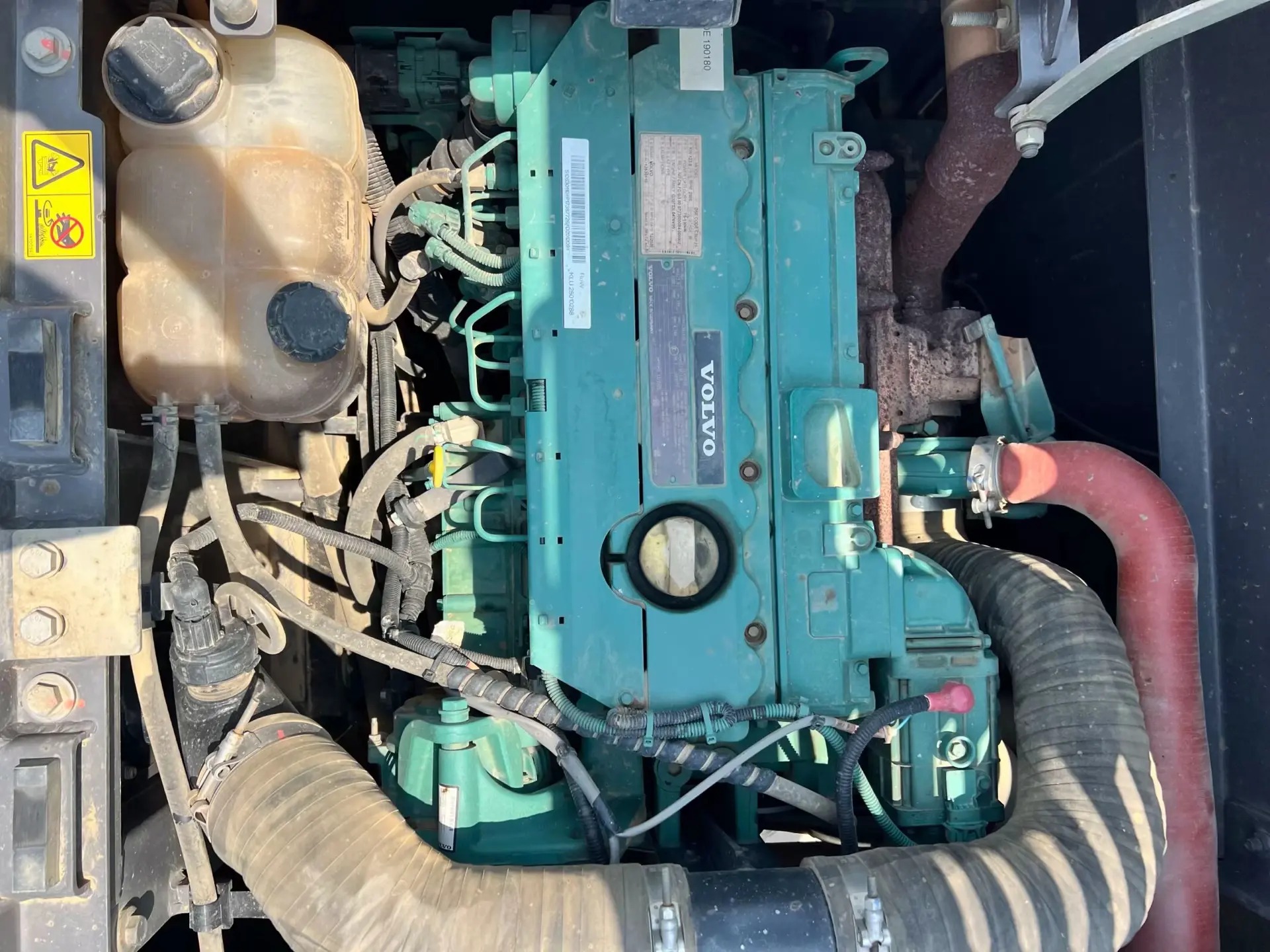 o4e2eam9ce1haryeioywvjb8i5faaepadia2am_tplv-dy-aweme-images_q75-1