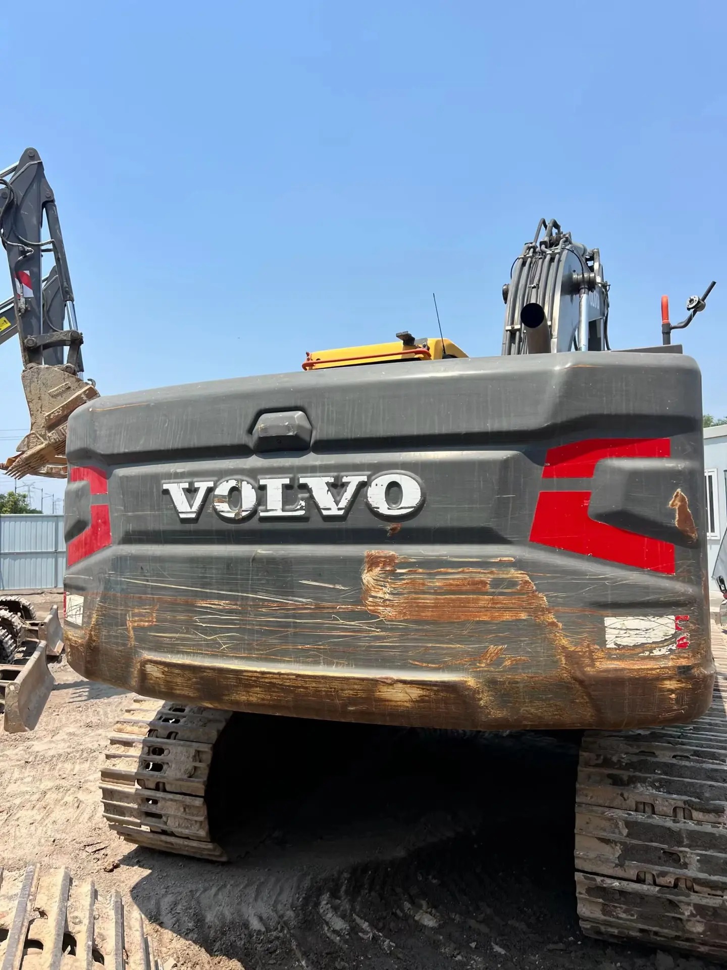 o4e2eam9ce1haryeioywvjb8i5faaepadia2am_tplv-dy-aweme-images_q75-6