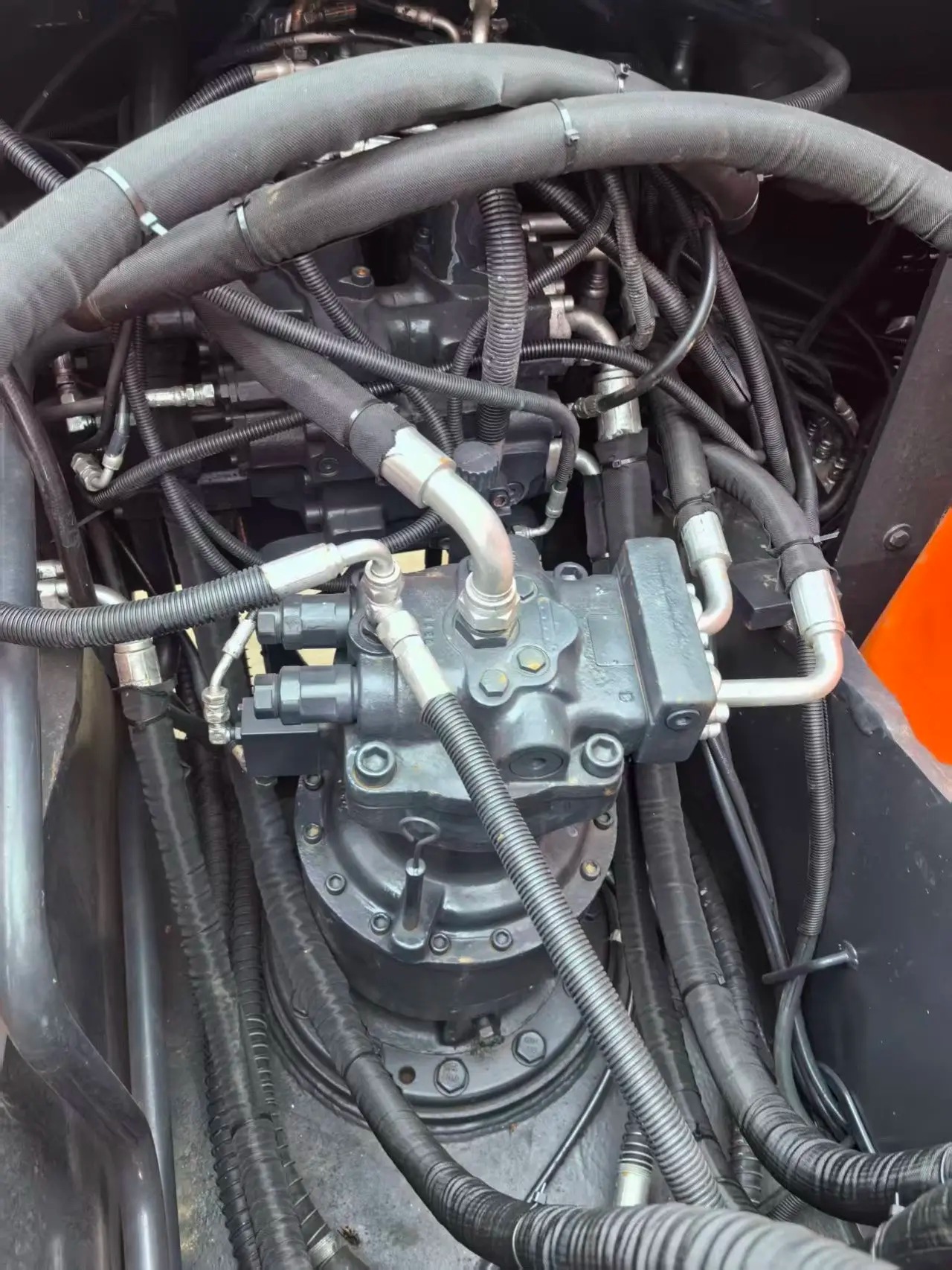 oueqiaeaepgdakb0qiddvgy4afwagiawebr4ei_tplv-dy-aweme-images_q75-13