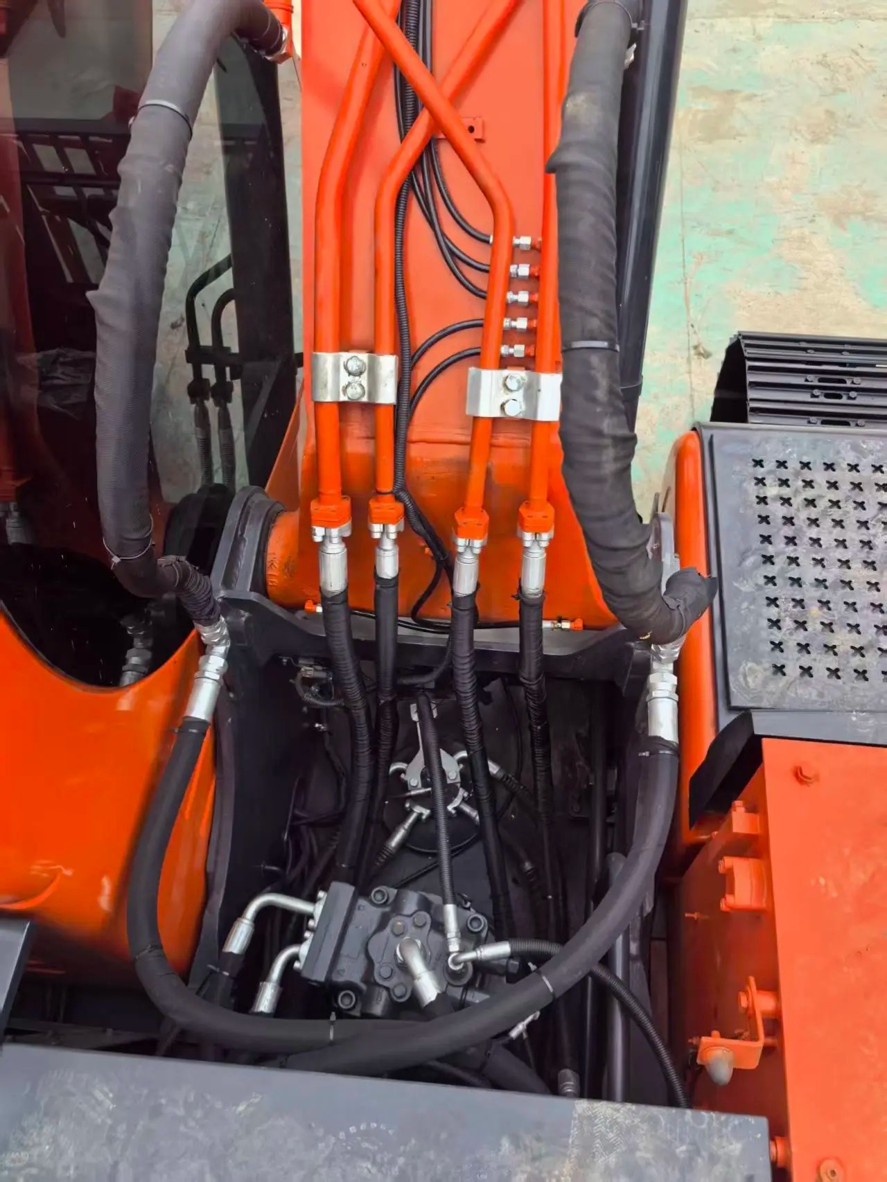 oueqiaeaepgdakb0qiddvgy4afwagiawebr4ei_tplv-dy-aweme-images_q75-15