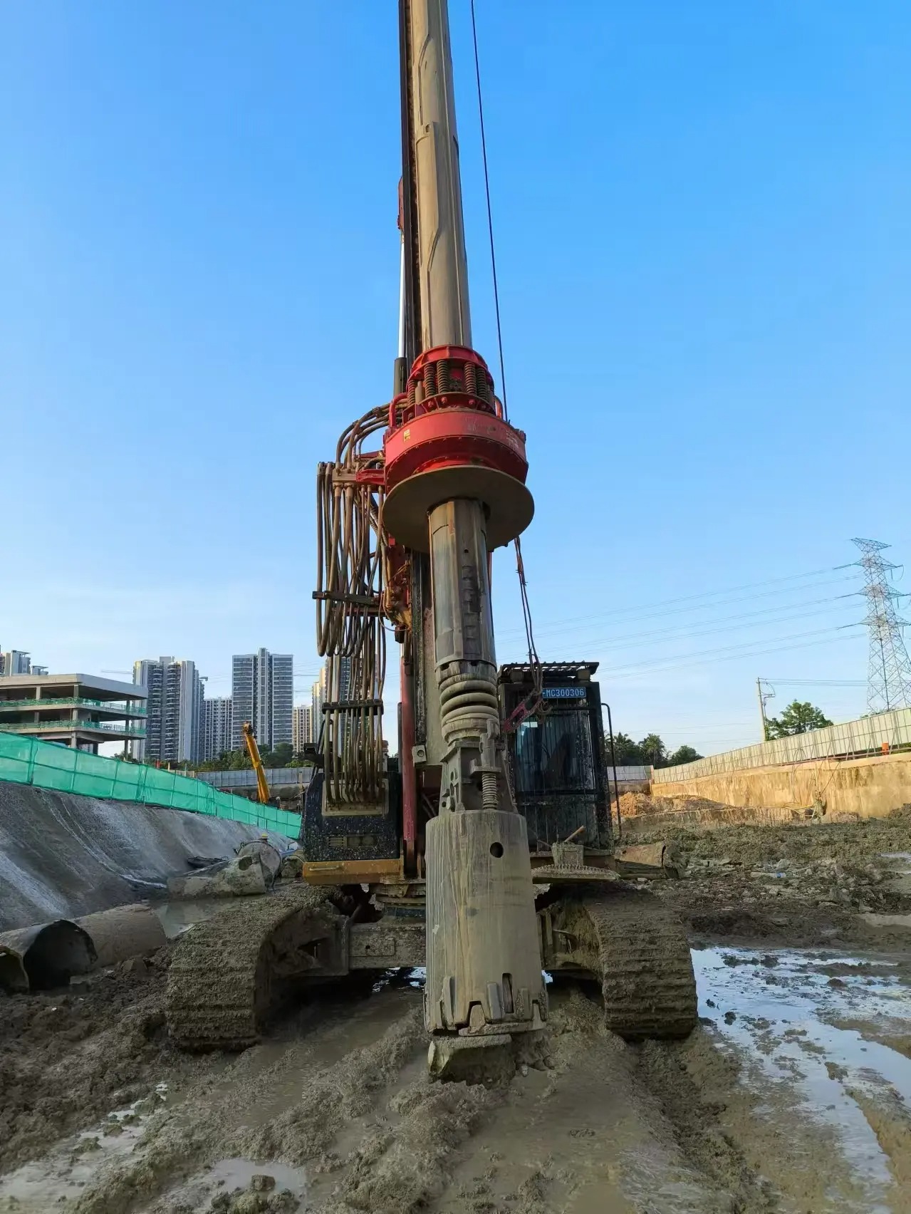 ouuamhptia3gh1sv5diia3eakpmjiaagi1wab_tplv-dy-aweme-images_q75-3