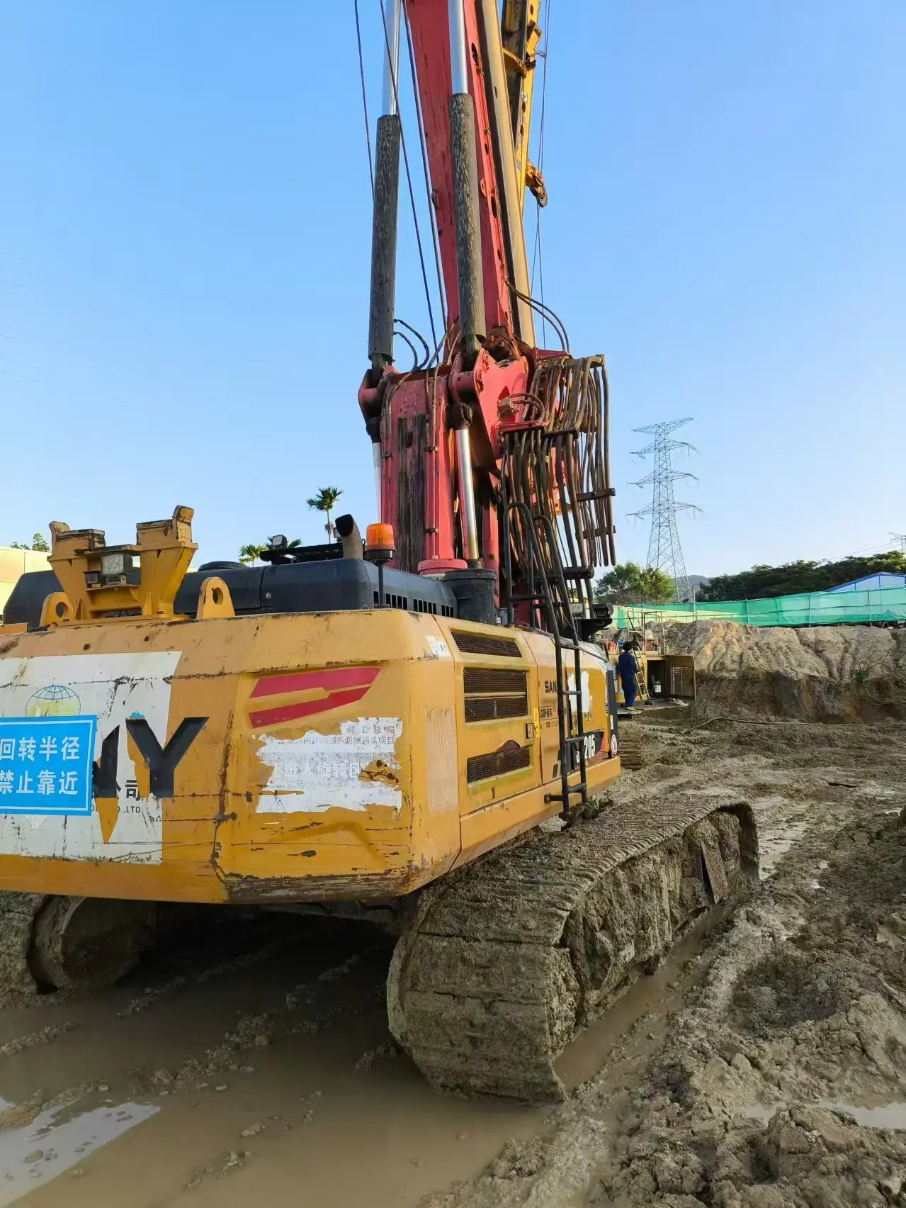 ouuamhptia3gh1sv5diia3eakpmjiaagi1wab_tplv-dy-aweme-images_q75-4