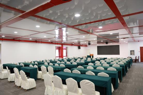 956f16b9be907c0bfb8fd568404d7b09