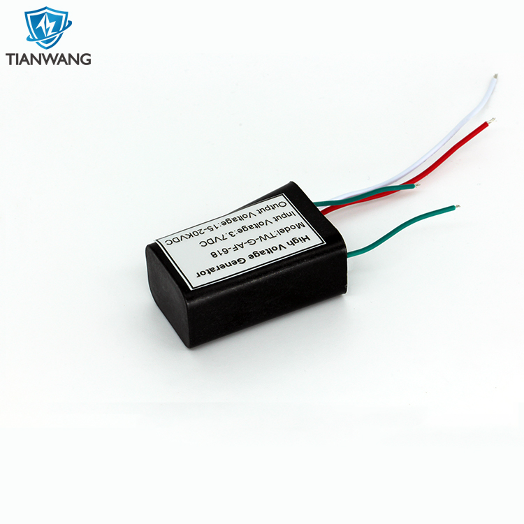 Voltage inverter